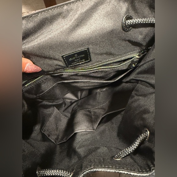 Louis Vuitton Christopher MM - Picture 2 of 16